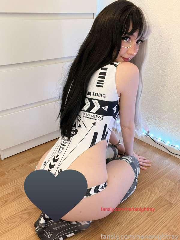 netflix &amp; chill on the moon next weekend? 🌙

with this cybergirl you get:
💋 cute booty shots
💋 thights
💋 boobie squeezes 
 
#cyberpunk #cosplay #egirl #smallboobs #butt #booty #ass #egirl #small #petite #fyp #cutegirl