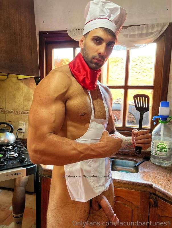 La cena está servida 😏🍆  Dinner is served 😏🍆