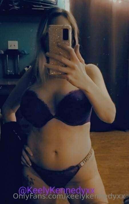 Come into my inbox and play with me 😈