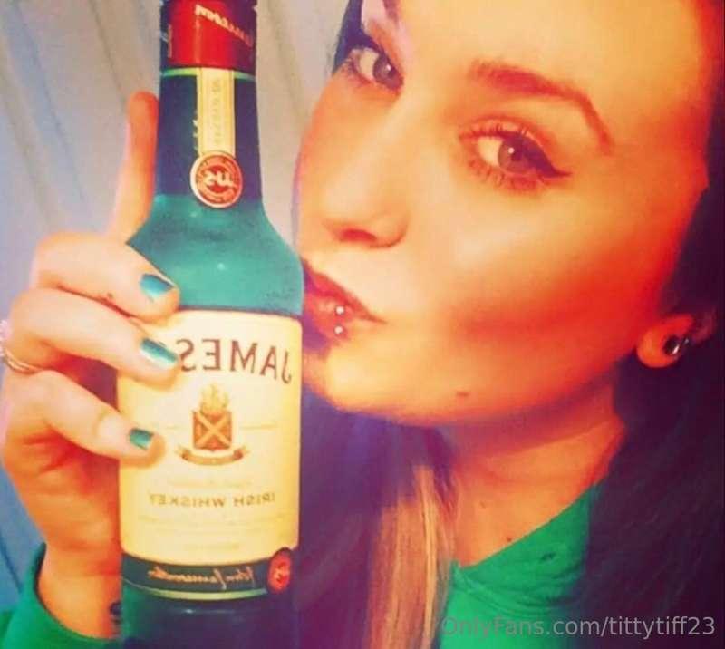 As an Irish girl! Today's my day! Good think I put the DDs i..