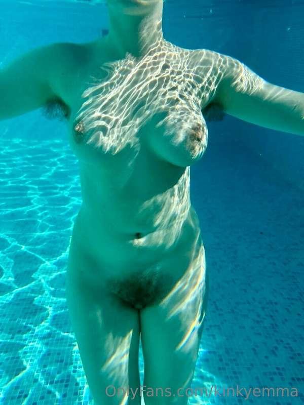 Found some summer pics I haven't posted before. In these I a..