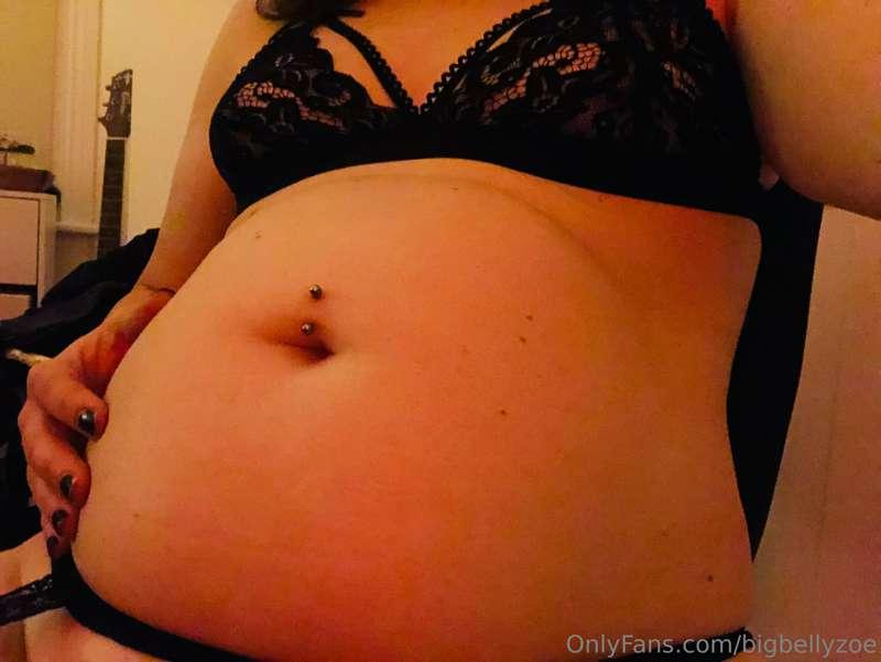 bigbellyzoe image #4