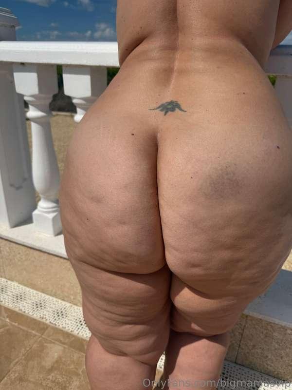 Give me a good spanking 