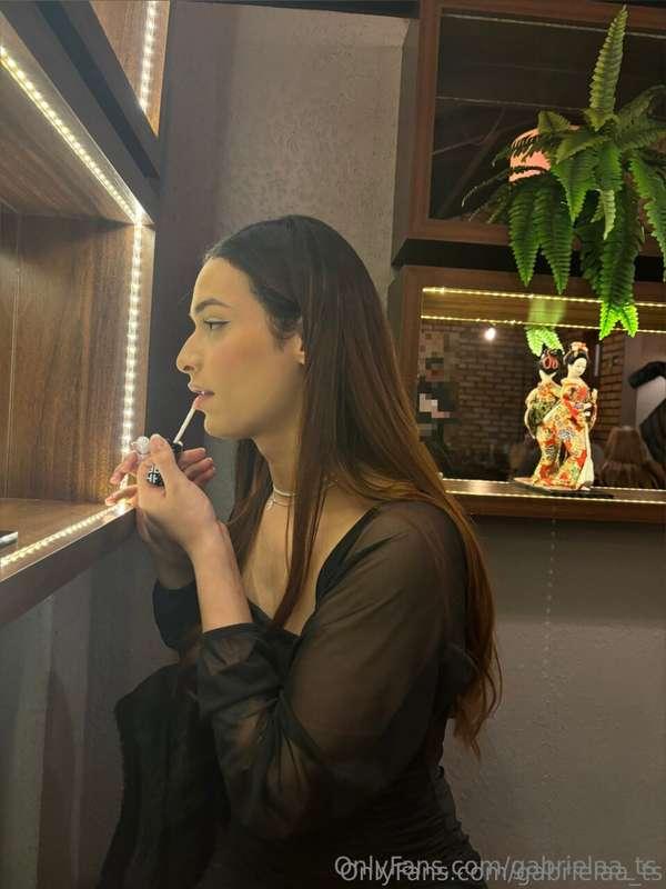 Do I look better with or without my makeup on? Be honest!🥰🥰🥰