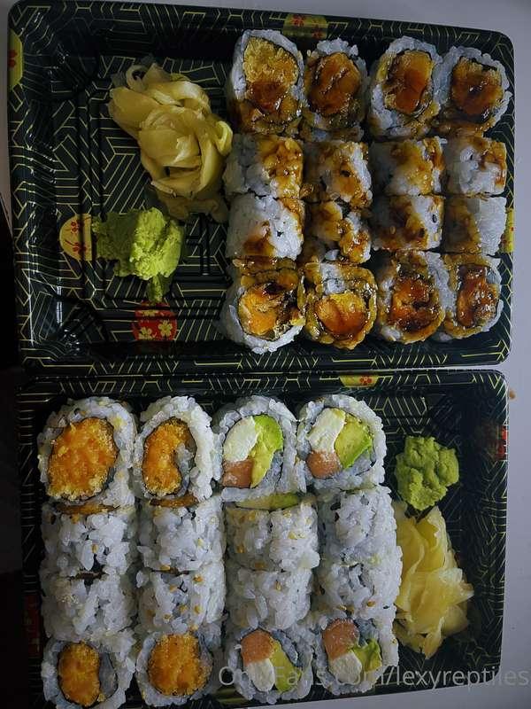 spoiled myself with sushi for dinner 😍