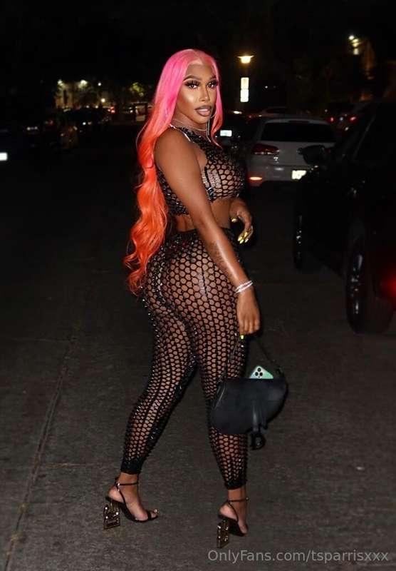 Would you thank me for making you ache for this fat ass? 🥵🍑