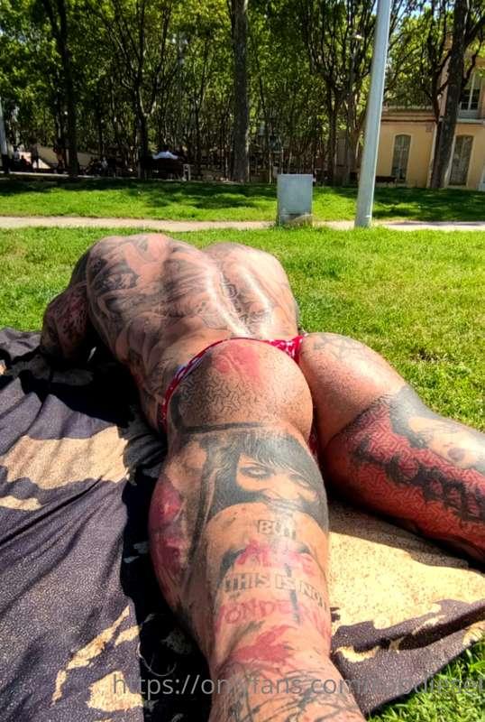 Just some mondaychillin' in the park...
