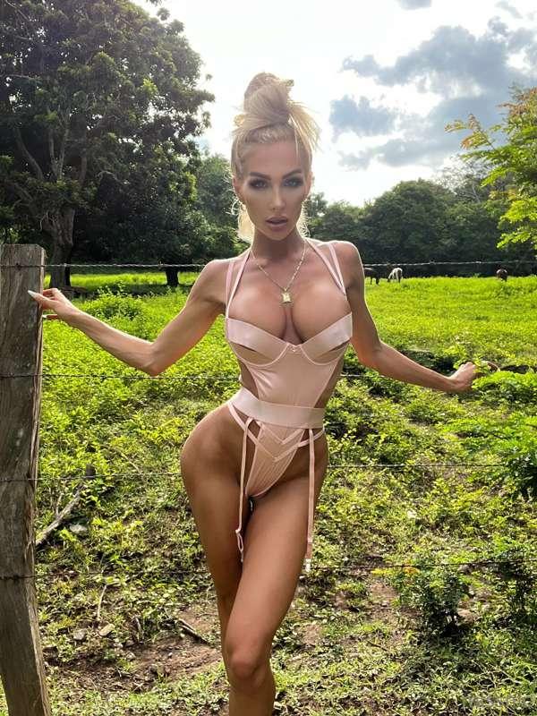 your wild goddess✨