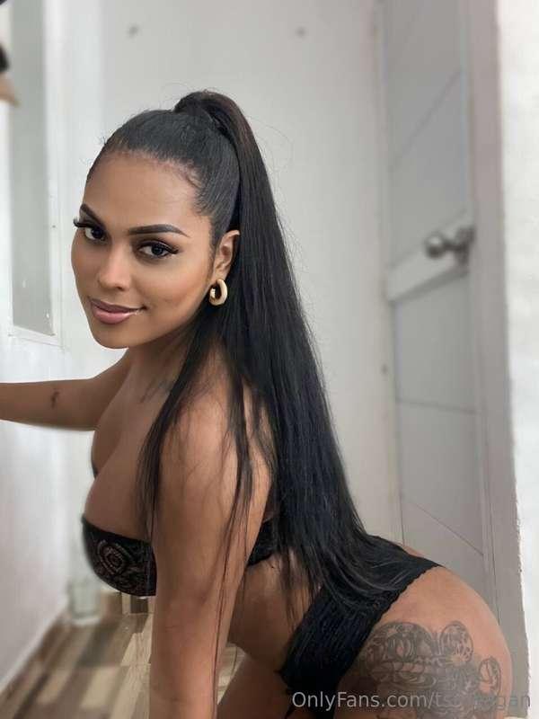 🧹I will be your maid and you my boss👑, you ask me to help yo..