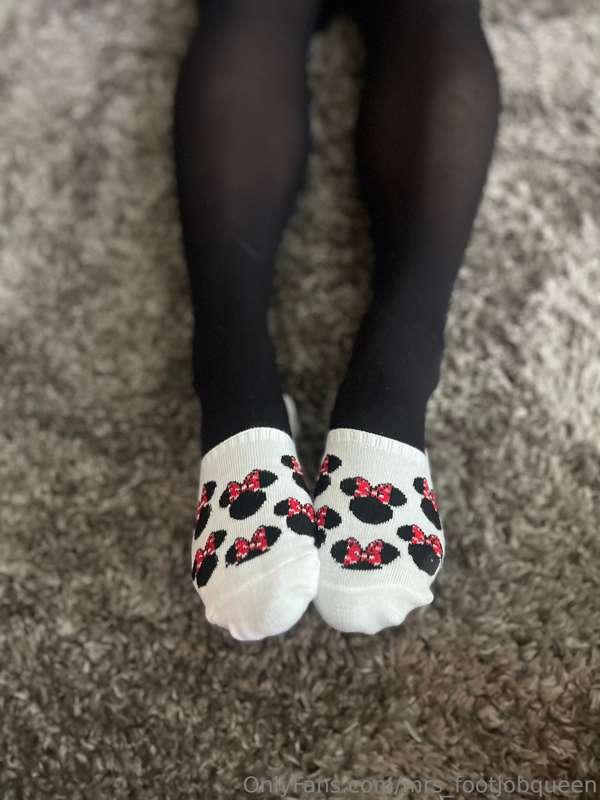 mrs_footjobqueen image #10