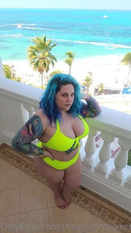 Hey loves im currently in Mexico filming some fun stuff 🥵😈. ..