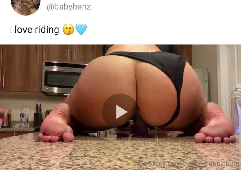 Go sub to my sis and see some hot content 👀 tell me if you c..