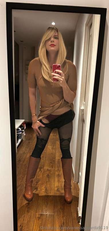 vanessaguarda9119 image #2