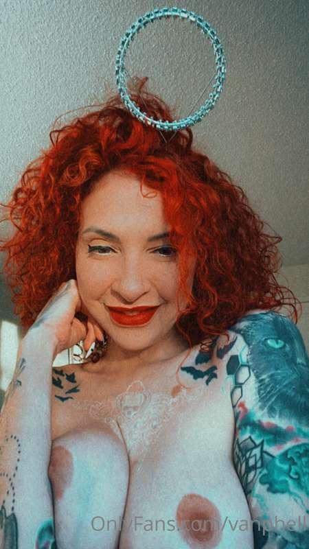 Make me laugh and get a bj 😜