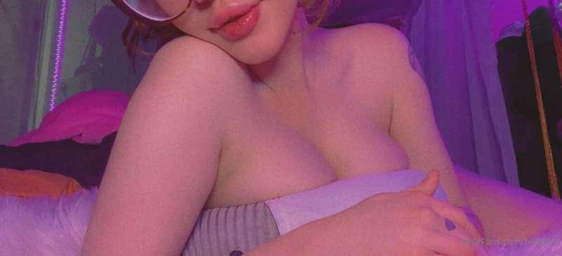 I am feeling like a tease tonight.. Don’t laugh at my big ne..