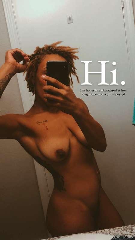 new city. new hair. bigger butt.   read the pics for where I..