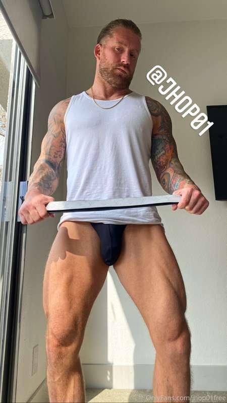 Who’s ready to bend over for daddy?

Subscribe to my PREMIUM..