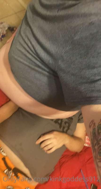 Suffocating this lil bitch