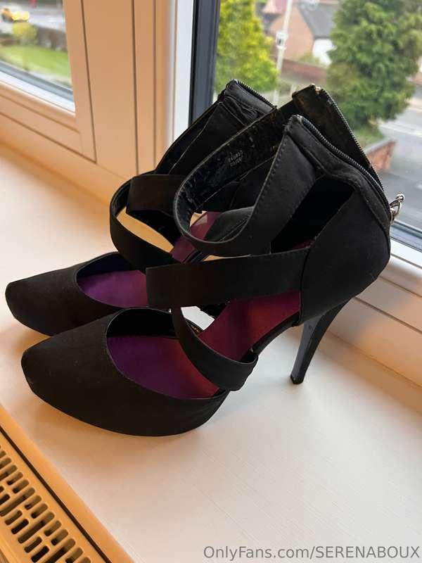 💗 BUY MY STRAPPY BLACK SHOES! 💗Tip $100 for the SHOES includ..