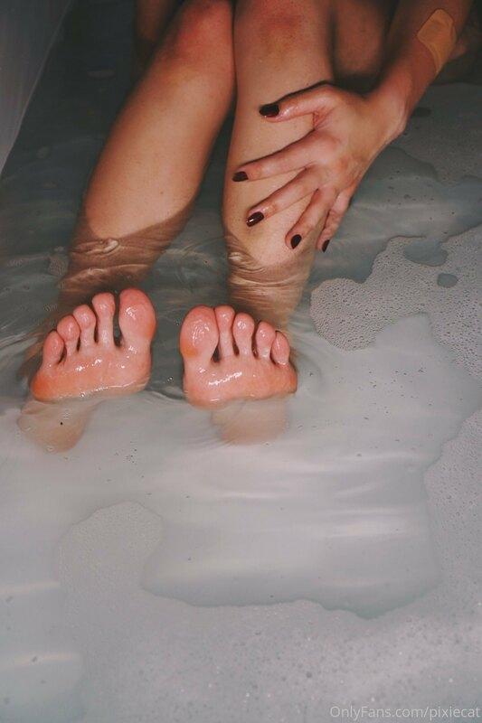 Bathtime the other day 😘💦💦