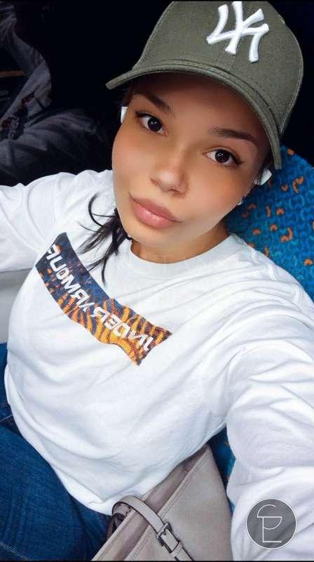 Damn! 🙈🙊🍀

On the train again, this time I'm going home! I'm..