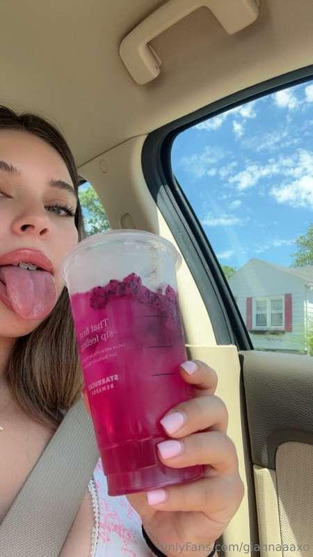 rate your tongue game from 1-10 👅