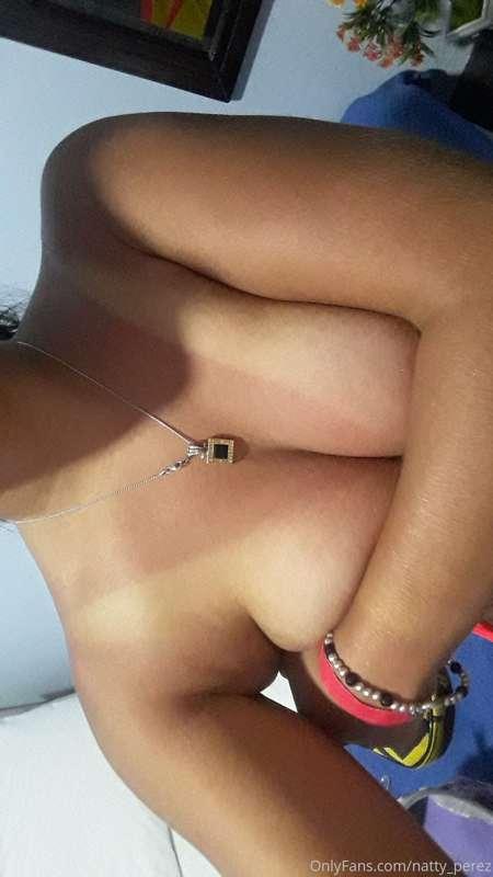 Me fui a la playa y asi me broncee ... ¿me pasas la cremita ..