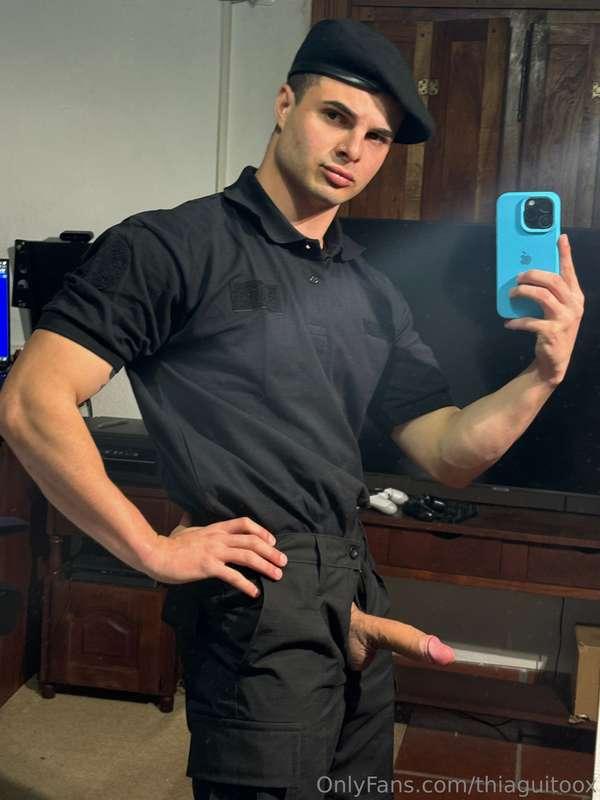 Do you like what I'm wearing?