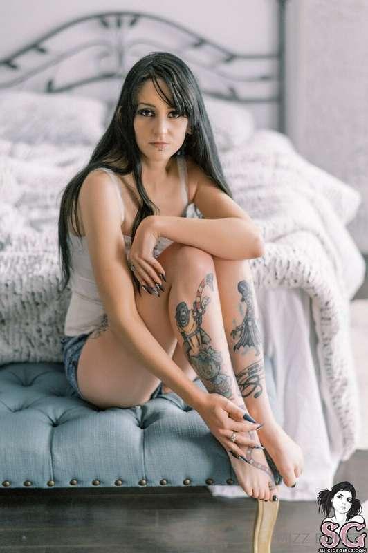 mizzbonez image #0