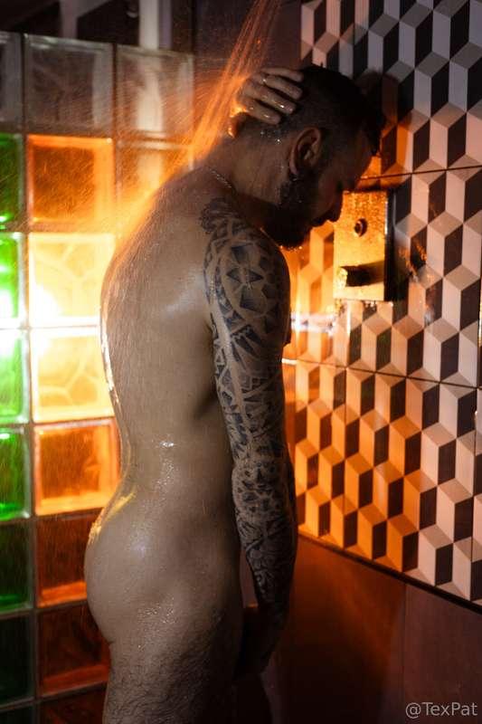 Come shower with me!