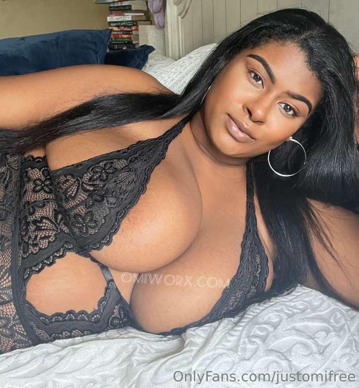 Let me lay next to you so we can wake up together 🥺