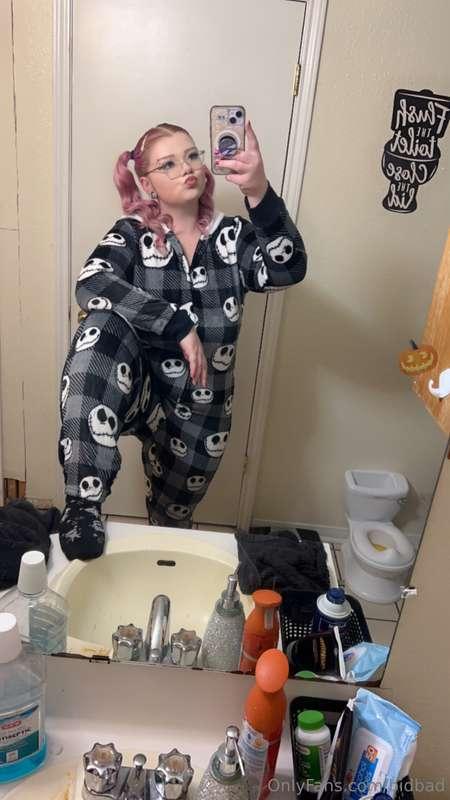 New jammies who dis? 