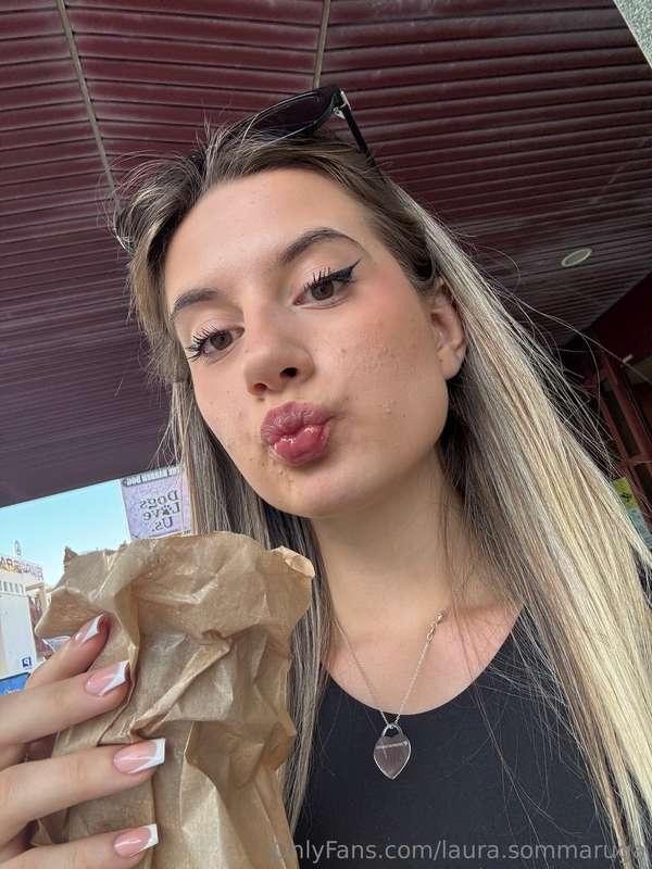 Lunch date with me or would you rather skip straight to dess..