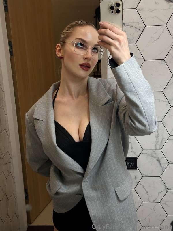 I love to create looks for myself, adjusting to my walk, one..