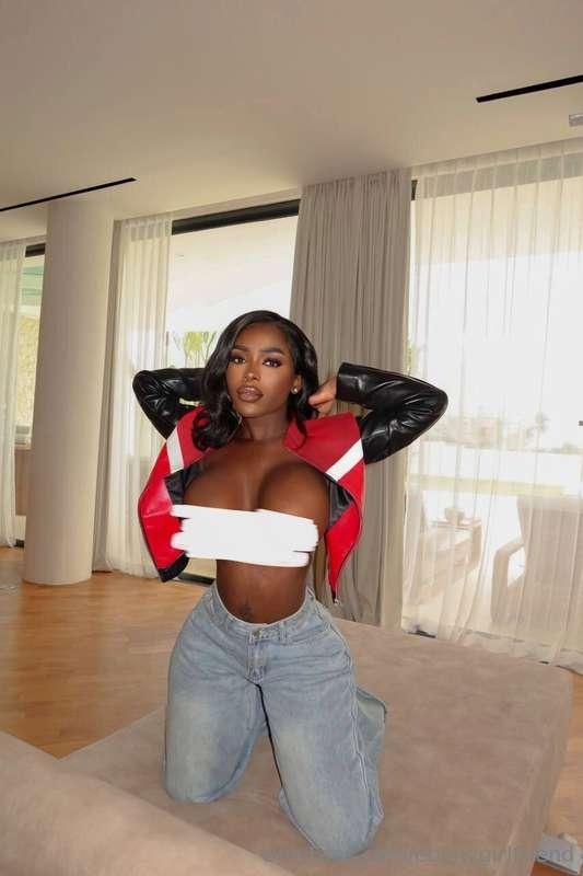 Playing innocent is so overrated , I wanna be so baaad😈