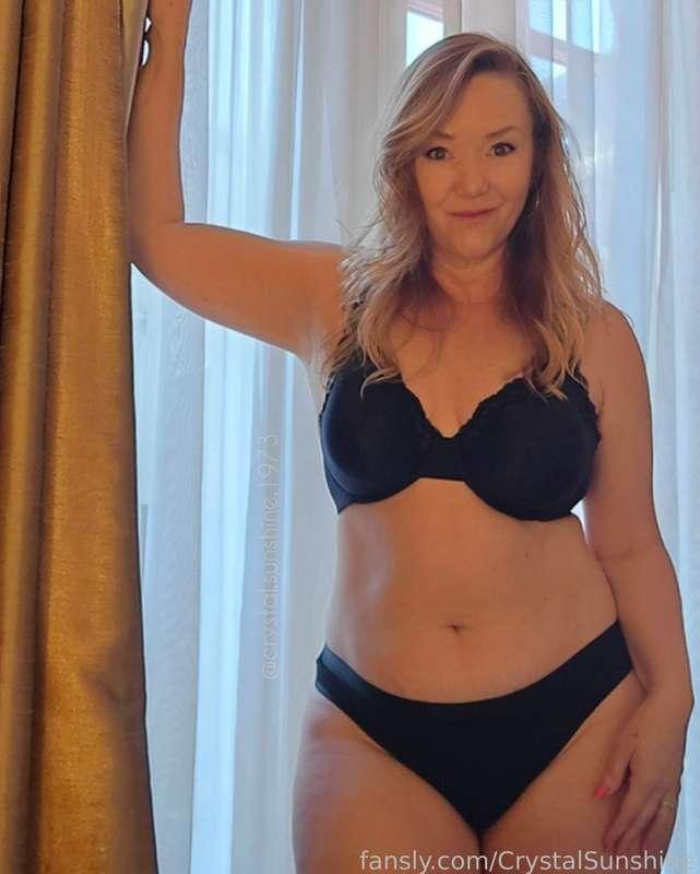 I hope you like sexy black lingerie 🖤 
#FYP #fansly #curvy #Milf #lingerie #blonde #mombody #bodypositivity #maturewoman #stepmom #olderwoman #gilf #naughty #thicc #thickthighs #thick #confident #mommy #boobs #hotmom #chubby #bbw #plussize #blacklingerie