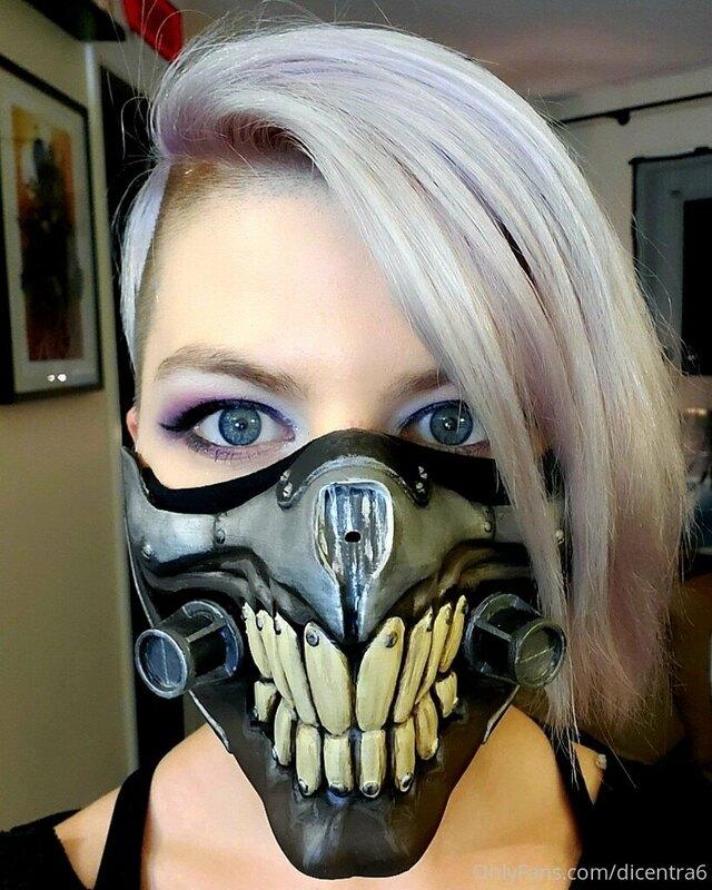 Shiny and chrome!!! Finished painting my mask today, what cr..