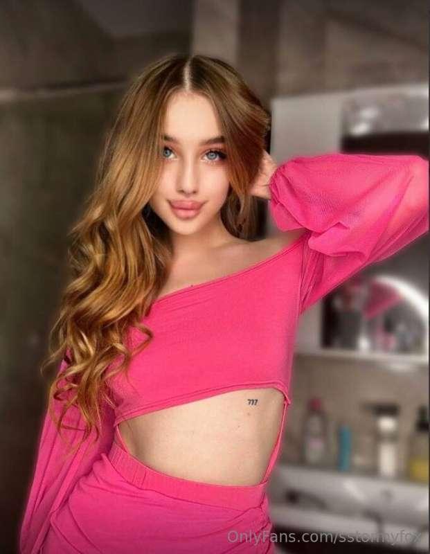 🔥𝐅𝐑𝐄𝐄🔥𝐅𝐑𝐄𝐄🔥𝐅𝐑𝐄𝐄🔥
Fresh college cutie @Rebecca_bff wants to s..