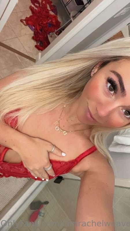 were you lucky enough to see this bare 🐱 last night? 😜💦🫢