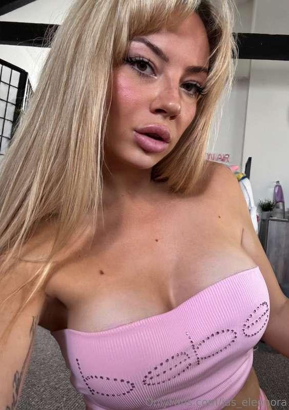 Imagine me saying something reckless with this exact look 👀