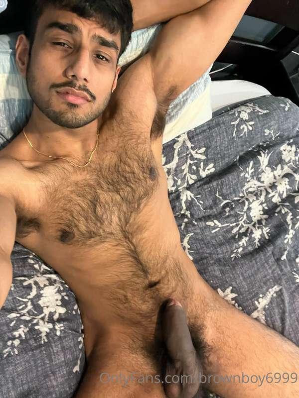 Took some pics for y’all. Tip if you want daily nudes like 😉