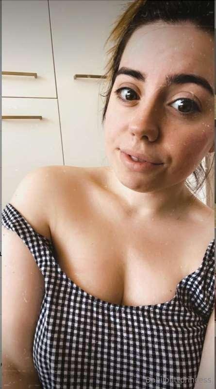 THIS CUTE FACE LOVES SUCKING DICK 💛💛𝚊𝚗𝚍 𝚑𝚎𝚛 𝚊𝚌𝚌𝚘𝚞𝚗𝚝 𝚒𝚜 𝚏𝚛𝚎𝚎@..