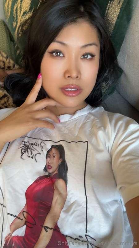 Would you like a signed shirt? ❤️ DM me