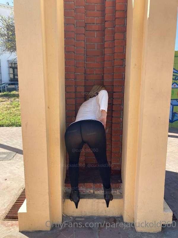 Una rica sesión de fotos que iniciamos al salir a conocer a ..