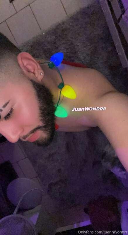 wondrrboy903 image #0