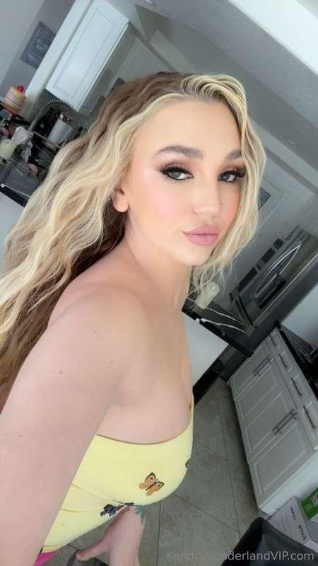 Have some new goodies I’d love to share with that cock! Come..
