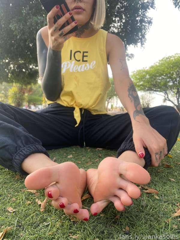 viankasoles image #12
