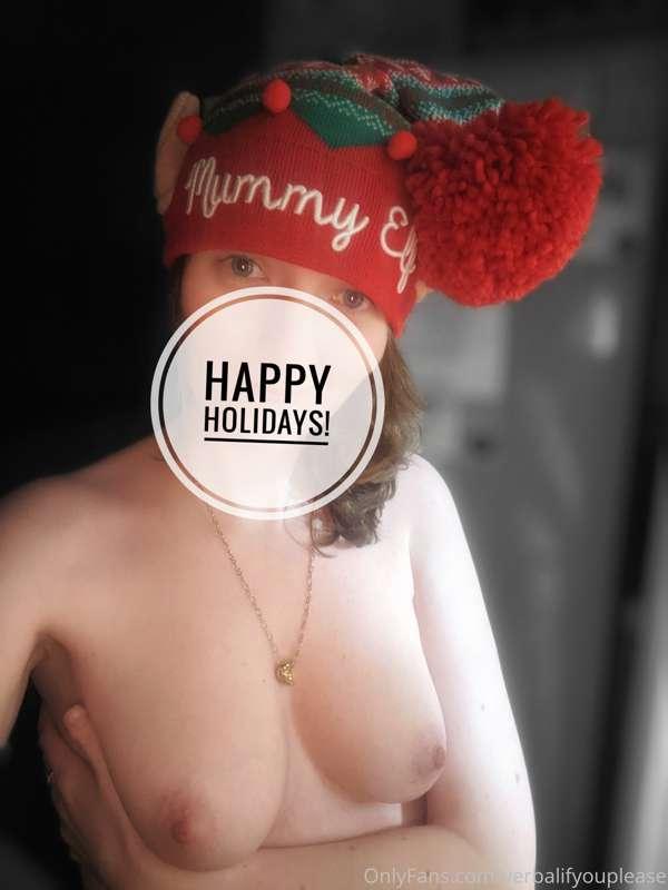 Merry Christmas to those who celebrate, and Happy Holidays e..
