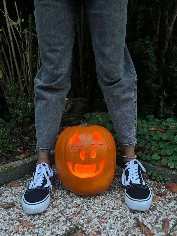 Can you guess what it is..
🎃 & 😈