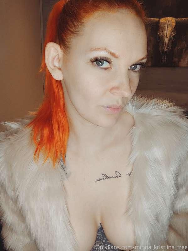 Mun päätili tarjoaa viihdykettä pimeisiin iltoihin 😘 @minna_..